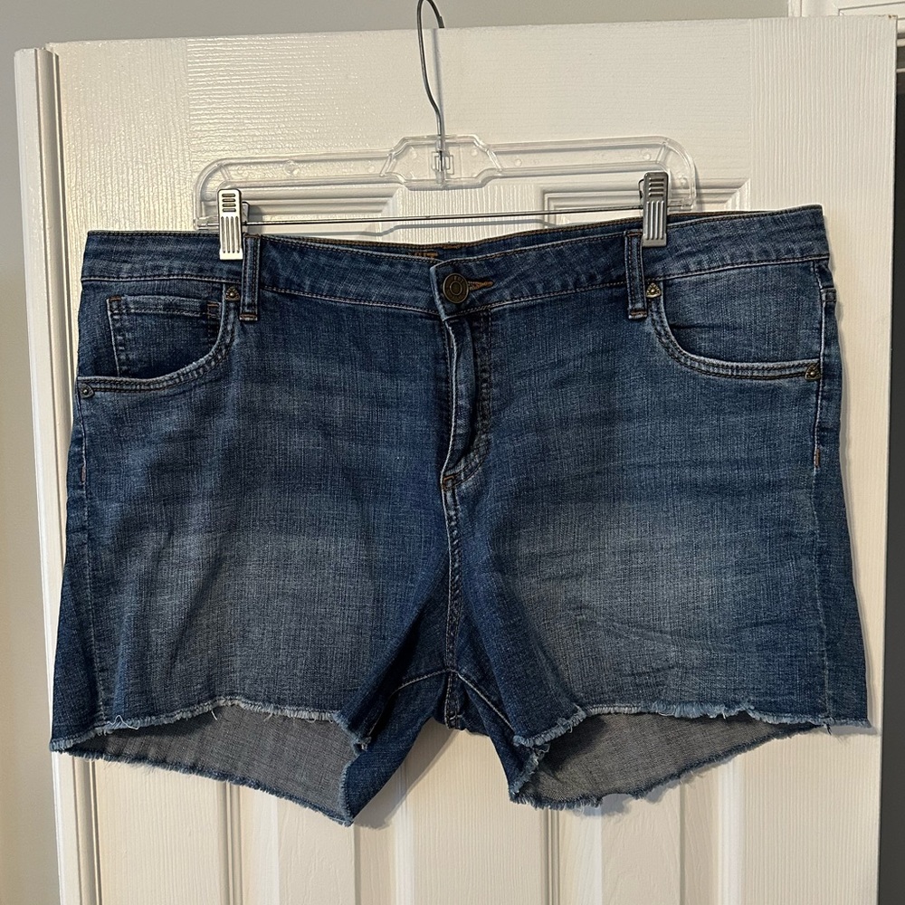 Kut from the Kloth frayed denim shorts